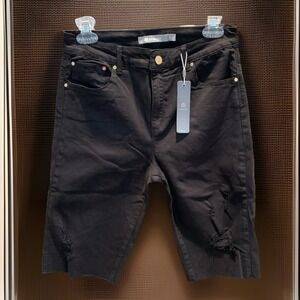 NWT Tractr‎ Black Denim Bermuda Shorts Womens Size 4/27 Mid Rise Distressed